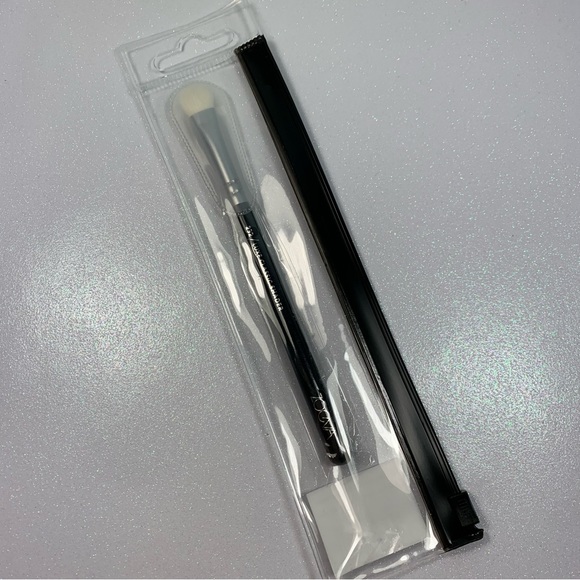 Zoeva 232 Brush - Picture 6 of 8